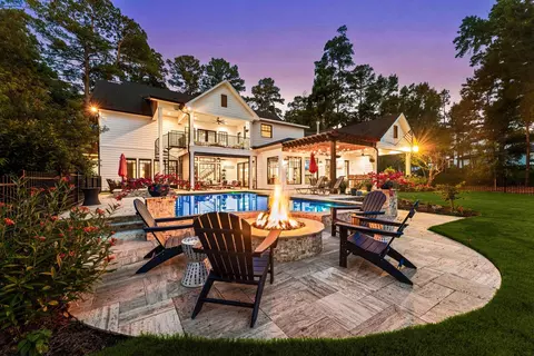 4443 Lily Bean Rd, Montgomery, TX 77316