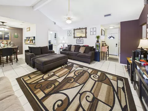 Living - 5807 Walnutgate Dr, Spring, TX 77373 photo 2 of 3
