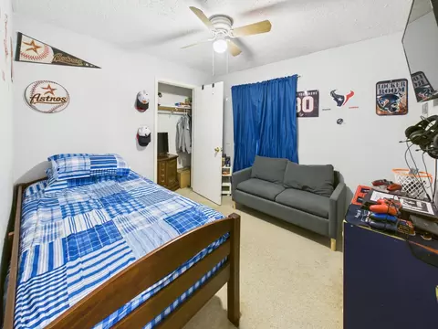 Bedroom - 5807 Walnutgate Dr, Spring, TX 77373 photo 2 of 6