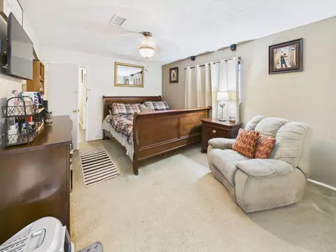 Bedroom - 5807 Walnutgate Dr, Spring, TX 77373 photo 5 of 6