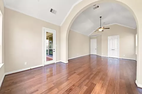 Living - 4023 Sutton Shadow Ln, Katy, TX 77494 photo 5 of 7
