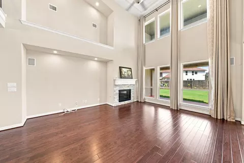 Living - 4023 Sutton Shadow Ln, Katy, TX 77494 photo 2 of 7