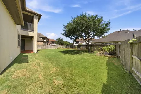 Exterior - 4023 Sutton Shadow Ln, Katy, TX 77494 photo 6 of 7