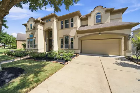 Exterior - 4023 Sutton Shadow Ln, Katy, TX 77494 photo 3 of 7