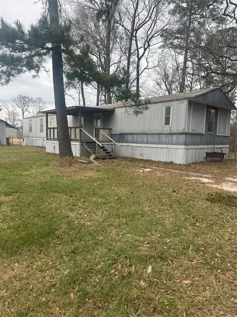 17899 Lakeview Dr, Porter, TX 77365