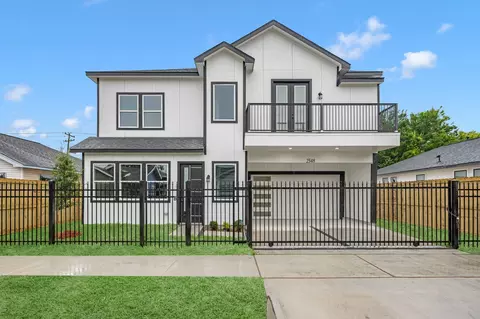 2348 Delafield St, Houston, TX 77023