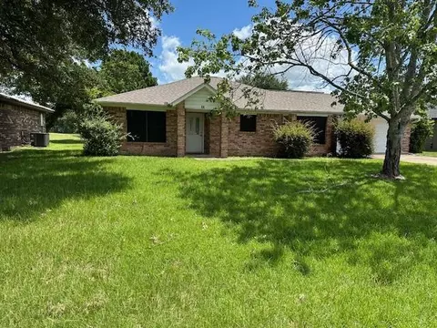 84 Coral Gables, Trinity, TX 75862 photo 1