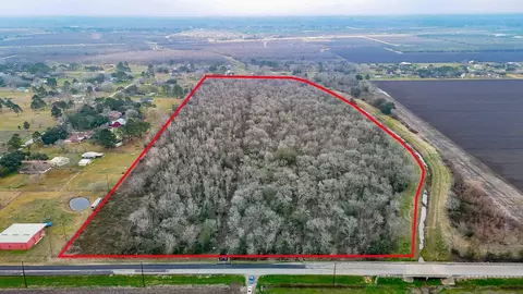 5105 Fenske Ln, Needville, TX 77461