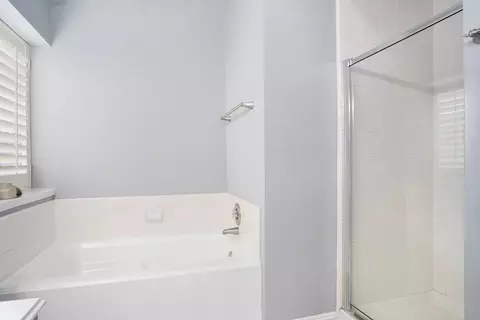 Bath - 3315 Mourning Dove Dr, Spring, TX 77388 photo 4 of 5