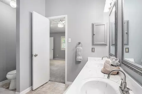 Bath - 3315 Mourning Dove Dr, Spring, TX 77388 photo 3 of 5