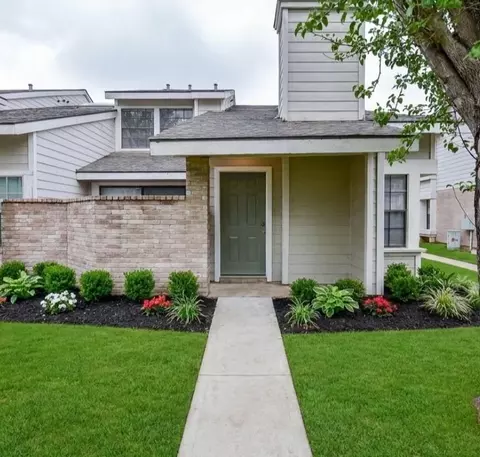 6217 Ludington Dr #20-917, Houston, TX 77035