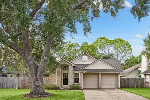 8606 Green Cedar Dr, Houston, TX 77083