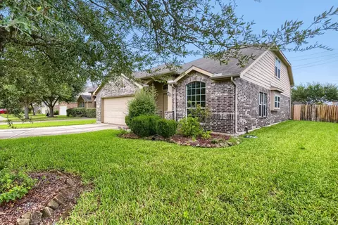 631 Honeysuckle Vine Dr, Rosenberg, TX 77469