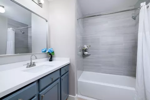 Bath - 10232 Tate Ct, Conroe, TX 77385 photo 4 of 4