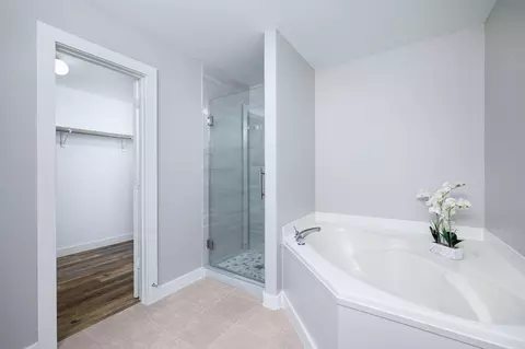 Bath - 10232 Tate Ct, Conroe, TX 77385 photo 1 of 4