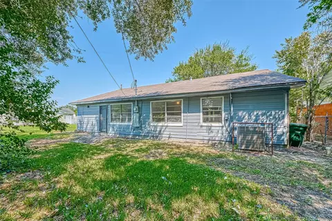 3918 Tavenor Ln, Houston, TX 77047