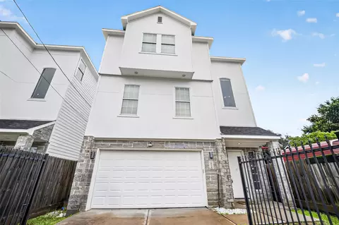 7814 De Priest St, Houston, TX 77088