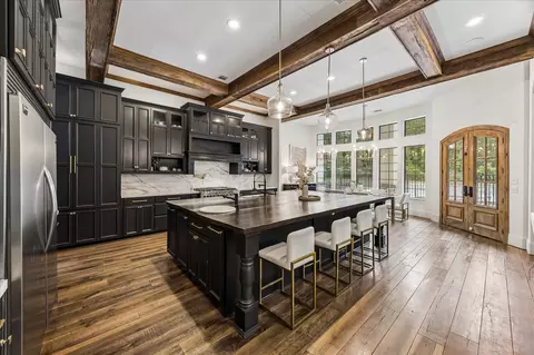 1030 Trailwood Estates Dr, Magnolia, TX 77354