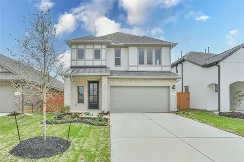 704 Ocean Palms Dr, Katy, TX 77493