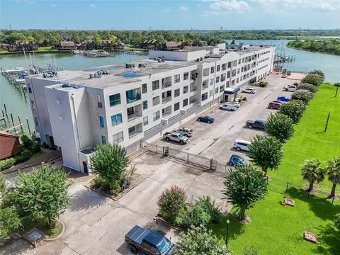 793 Davis Rd #105, League City, TX 77573
