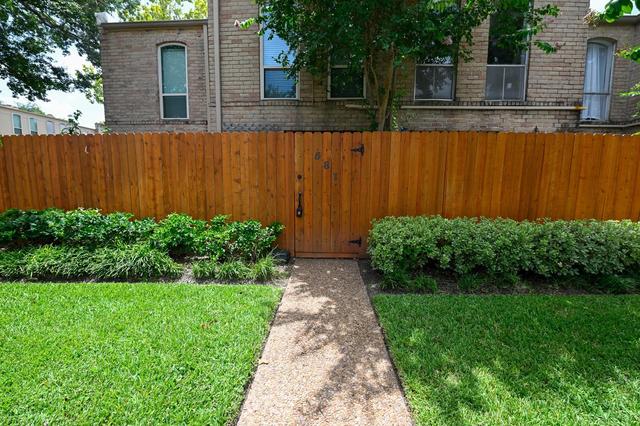 4629 Wild Indigo St #581, Houston, TX 77027