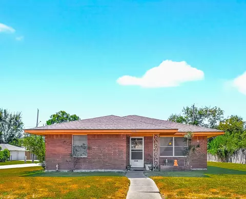 5658 Berry Creek Dr, Houston, TX 77017