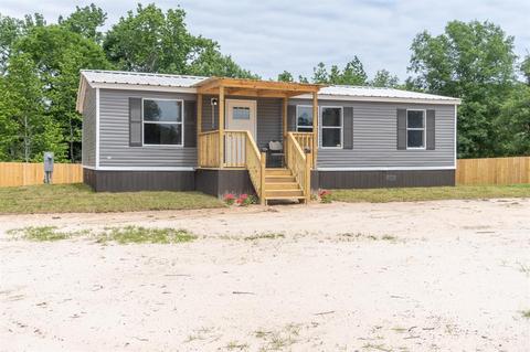 460 Kelley, Willis, TX 77378 photo 1