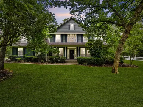 8710 Linn Ln, Magnolia, TX 77354