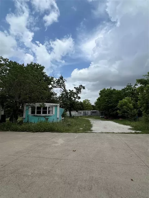 11049 Ell Rd, Houston, TX 77093