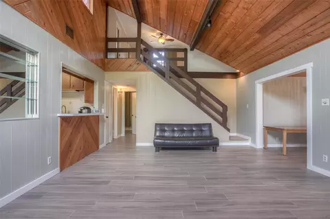 Living - 130 S Oak Bluff Dr, Trinity, TX 75862 photo 5 of 6