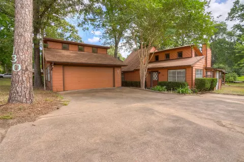 Exterior - 130 S Oak Bluff Dr, Trinity, TX 75862 photo 2 of 12