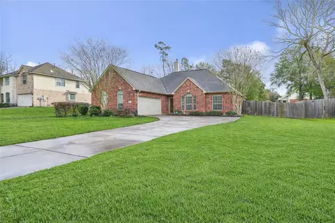Exterior - 3504 Oak Lndg, Conroe, TX 77304 photo 2 of 5