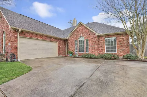 Exterior - 3504 Oak Lndg, Conroe, TX 77304 photo 3 of 5
