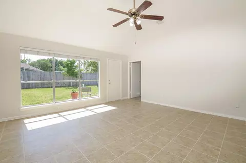Living - 22819 Pebworth Pl, Spring, TX 77373 photo 3 of 4