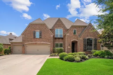 Exterior - 28303 Calaveras Lake Dr, Spring, TX 77386 photo 2 of 15