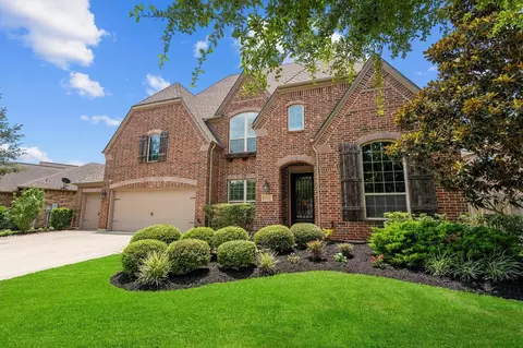 Exterior - 28303 Calaveras Lake Dr, Spring, TX 77386 photo 3 of 15