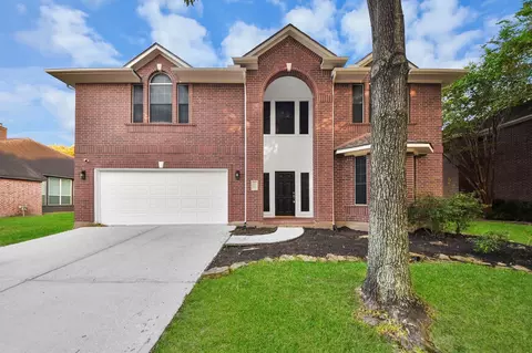 11927 Canyon Mills Dr, Houston, TX 77095