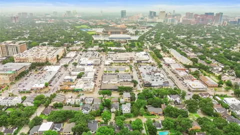 6130 Kirby Dr, Houston, TX 77005