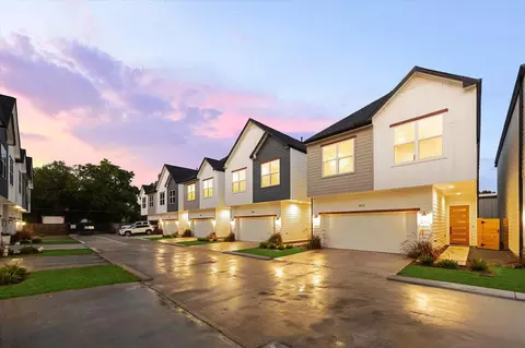 1832 W Tidwell Rd, Houston, TX 77091