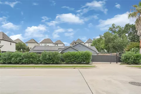 1613 Wycliffe Dr, Houston, TX 77043