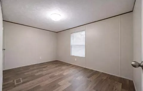 Bedroom - 154 Pintail Ln, Trinity, TX 75862 photo 4 of 5