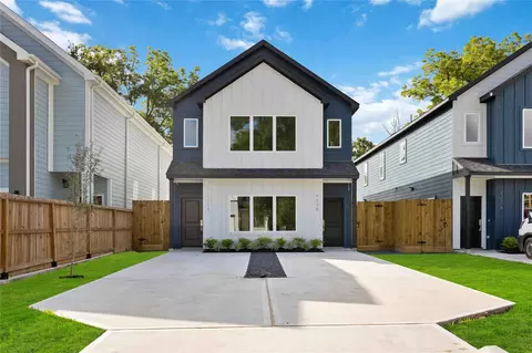 959 Ringold St #A/B, Houston, TX 77088