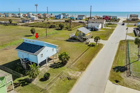 4215 San Jacinto Dr, Galveston, TX 77554