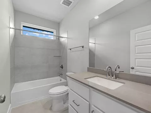 Bath - 22622 Ruby Forest Rd, Tomball, TX 77377 photo 4 of 4
