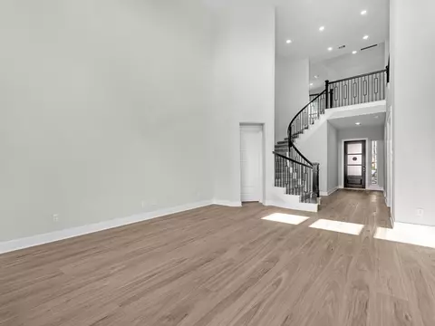 Living - 22622 Ruby Forest Rd, Tomball, TX 77377 photo 4 of 4