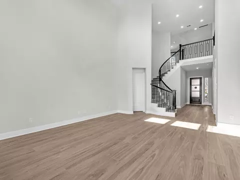 Living - 22622 Ruby Forest Rd, Tomball, TX 77377 photo 4 of 4