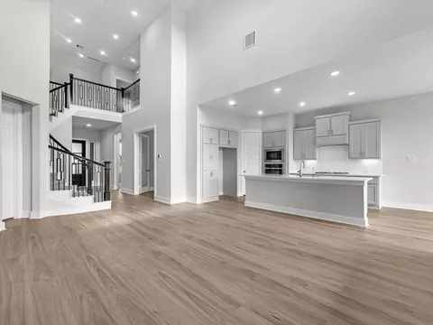 Living - 22622 Ruby Forest Rd, Tomball, TX 77377 photo 3 of 4