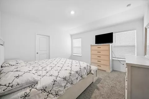 Bedroom - 5822 Hampton Valley Dr, Spring, TX 77373 photo 1 of 5