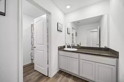 Bath - 5822 Hampton Valley Dr, Spring, TX 77373 photo 2 of 2
