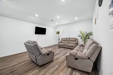Other - 5822 Hampton Valley Dr, Spring, TX 77373 photo 2 of 6